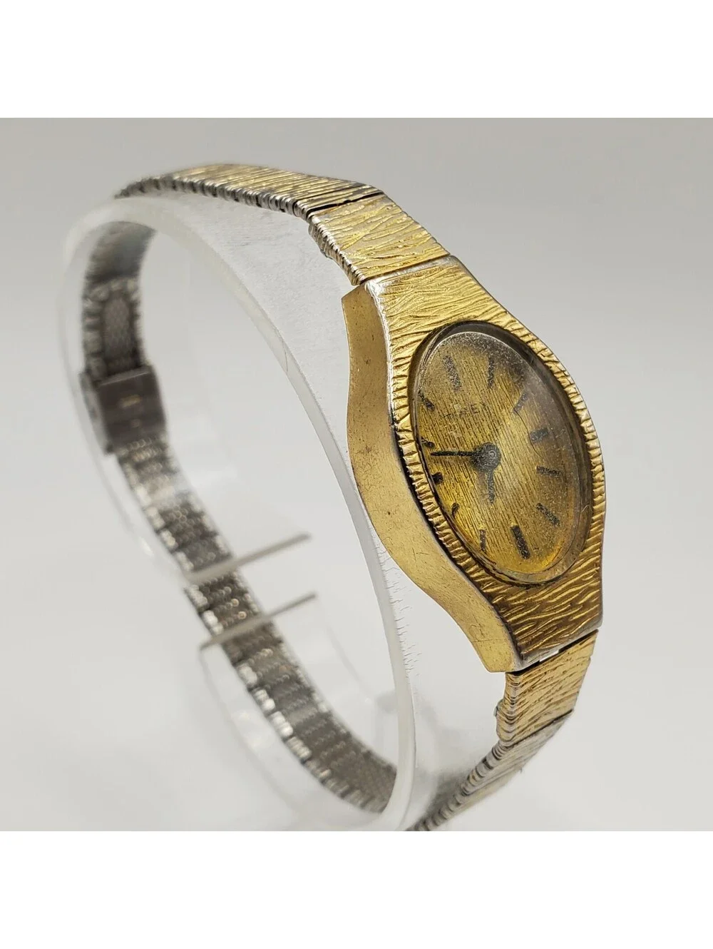 Vintage Timex Mechanical Womens Watch  Gold Tone 17mm For Parts Or Repair